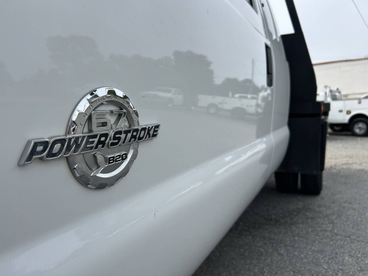 Used 2012 Ford F550 4x4 SuperCab Super Duty w/ XL Value Pkg image 14
