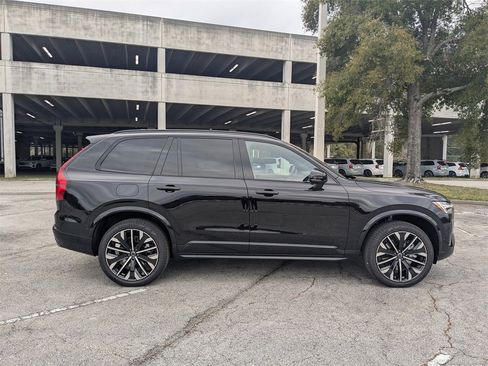 New 2026 Volvo XC90 T8 Ultra w/ Protection Package Premier image 7