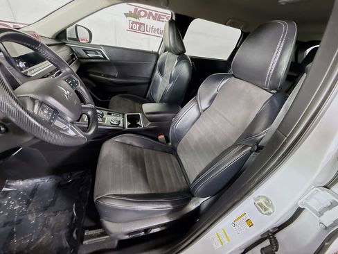 Used 2024 Mitsubishi Outlander SE Black Edition AWD/4WD image 25