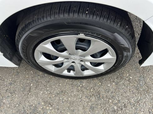 Used 2025 Toyota Corolla LE FWD image 25