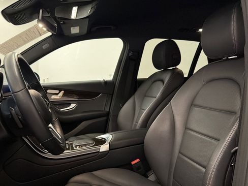 Certified 2022 Mercedes-Benz GLC 300 image 5