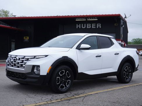 Used 2022 Hyundai Santa Cruz SE AWD/4WD image 1