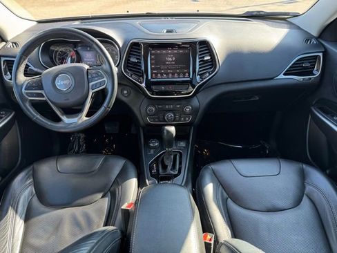 Used 2019 Jeep Cherokee Limited image 7