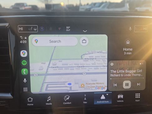 New 2026 Chrysler Pacifica Pinnacle w/ Trailer Tow Group image 18