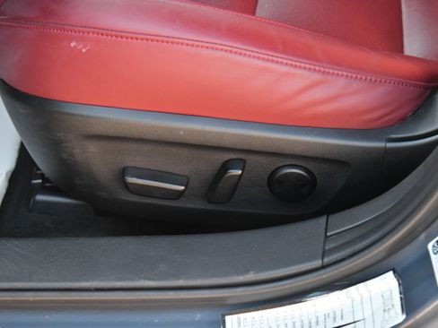 Used 2024 MAZDA MAZDA3 s image 17