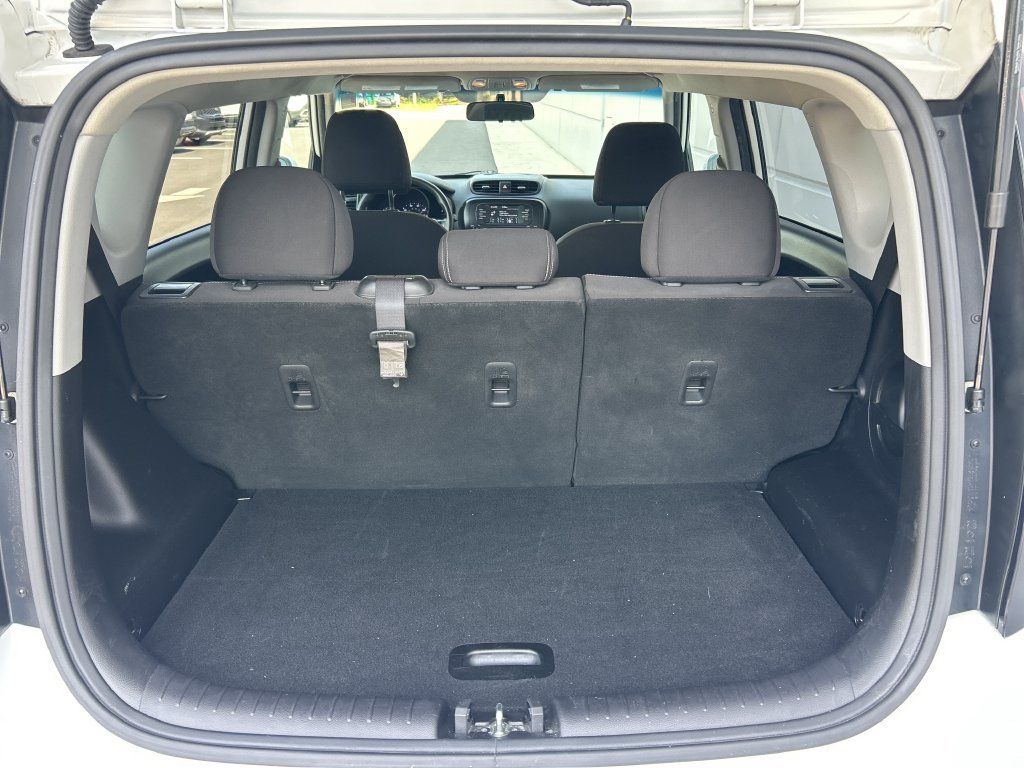 Used 2018 Kia Soul FWD image 31