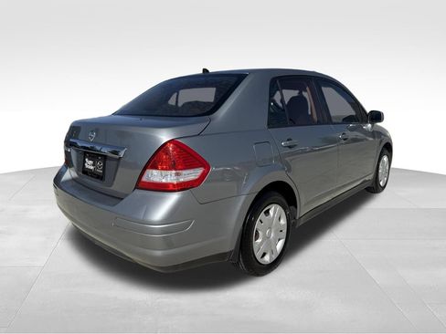 Used 2011 Nissan Versa 1.8 S w/ PWR Plus Pkg FWD image 5