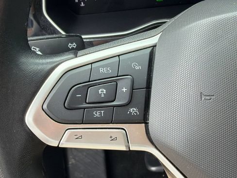 Used 2024 Volkswagen Jetta SE FWD image 24