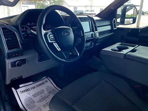 Used 2021 Ford F250 XLT w/ XLT Value Package image 12