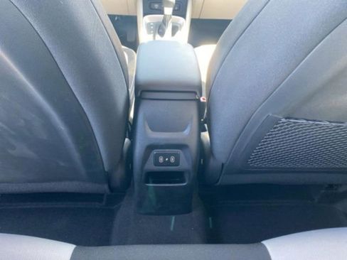 New 2026 Hyundai Venue SEL FWD image 30