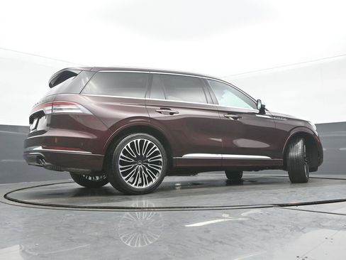 Used 2022 Lincoln Aviator Black Label image 32