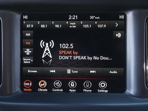 Used 2022 Dodge Charger SXT w/ Plus Group image 21