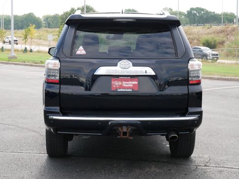 Used 2021 Toyota 4Runner Limited AWD/4WD image 6