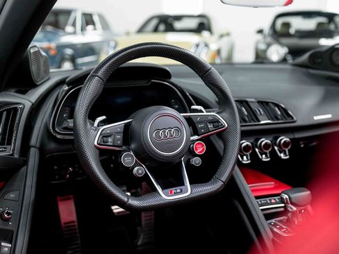 Used 2018 Audi R8 V10 plus image 53