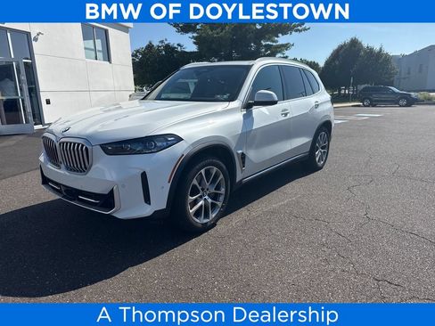 Used 2026 BMW X5 xDrive40i w/ Climate Comfort Package AWD/4WD image 1