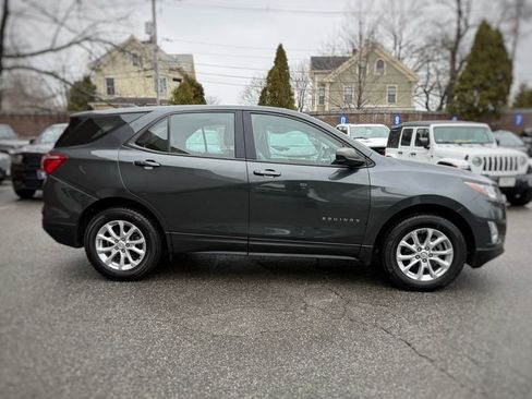 Used 2019 Chevrolet Equinox LS image 4