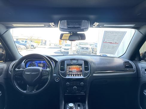 Used 2021 Chrysler 300 S image 17
