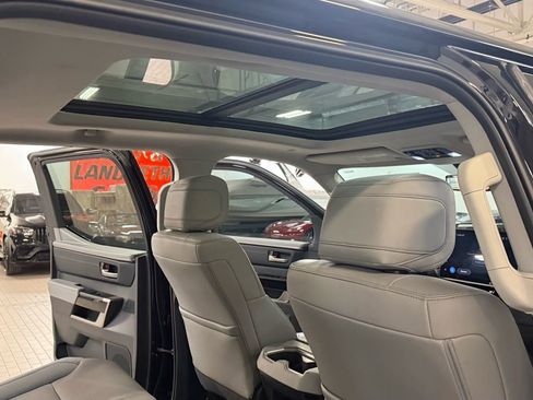 Used 2024 Toyota Tundra Limited image 26
