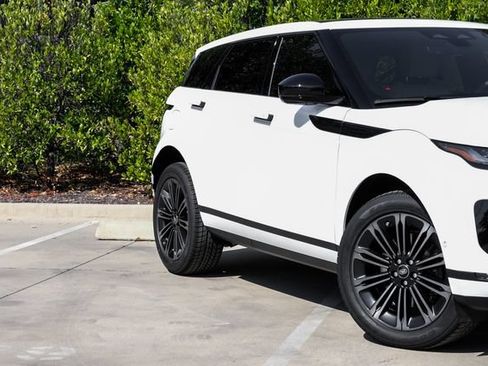 New 2026 Land Rover Range Rover Evoque S AWD/4WD image 8
