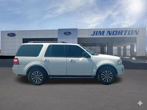 Used 2017 Ford Expedition XLT AWD/4WD image 12