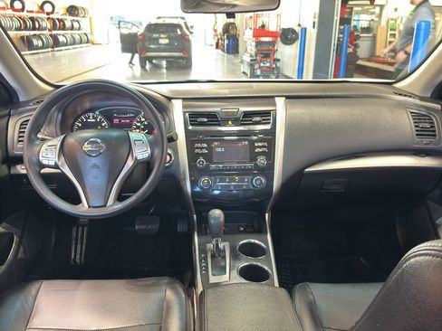 Used 2015 Nissan Altima 2.5 S w/ Power Driver Seat Package FWD image 12