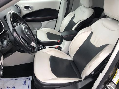 Used 2020 Jeep Compass Limited image 18