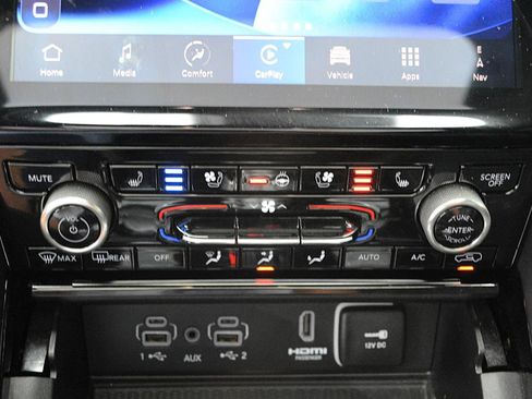 Used 2024 Jeep Grand Cherokee Summit AWD/4WD image 27