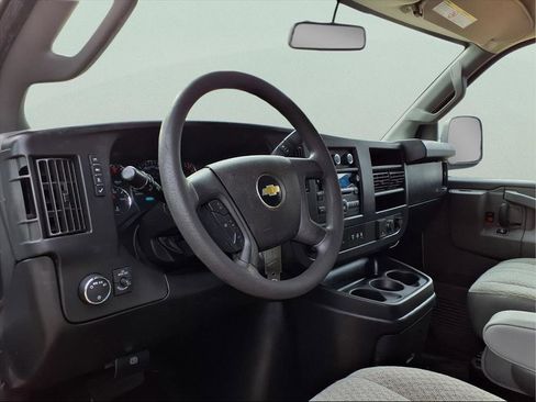 Used 2020 Chevrolet Express 3500 Extended w/ Driver Convenience Package image 13