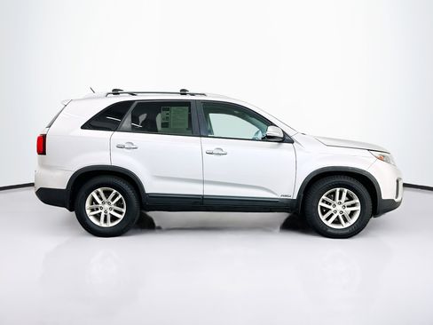 Used 2014 Kia Sorento LX w/ Touring Package (LX) image 10