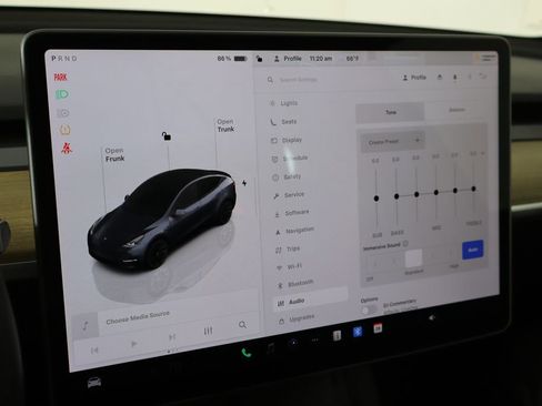 Used 2023 Tesla Model Y Long Range AWD/4WD image 35