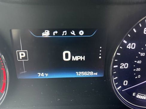 Used 2015 Hyundai Genesis 3.8 w/ Option Group 02 image 3