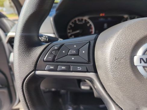 Used 2022 Nissan Altima 2.5 SV image 15