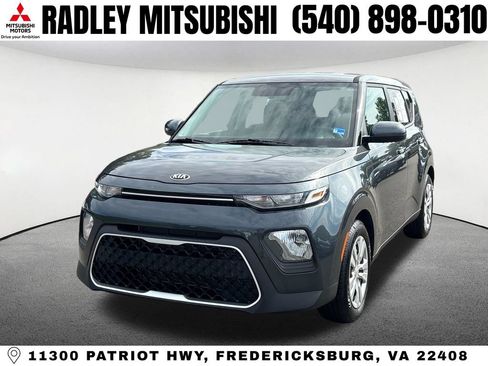 Used 2021 Kia Soul LX FWD image 1