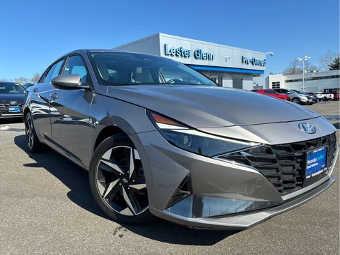 Certified 2023 Hyundai Elantra Limited image 1