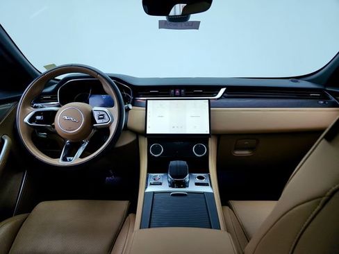 Certified 2023 Jaguar F-PACE S image 25