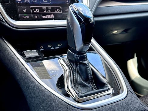 Used 2022 Subaru Outback Premium image 20