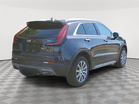 Certified 2022 Cadillac XT4 Premium Luxury w/ Enhanced Visibility Package image 6