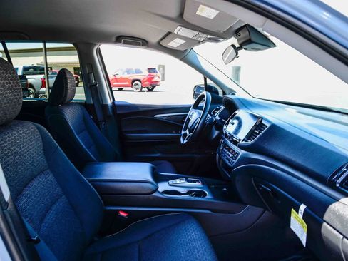 Used 2024 Honda Ridgeline Sport image 18