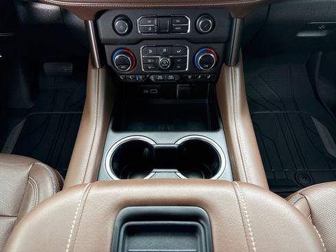 Used 2023 Chevrolet Tahoe High Country image 15