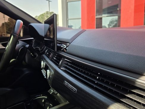 Used 2021 Audi A4 2.0T Premium w/ Convenience Package image 23