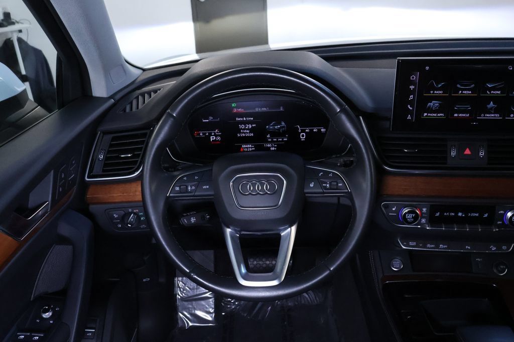 Used 2023 Audi Q5 2.0T Premium Plus AWD/4WD image 21