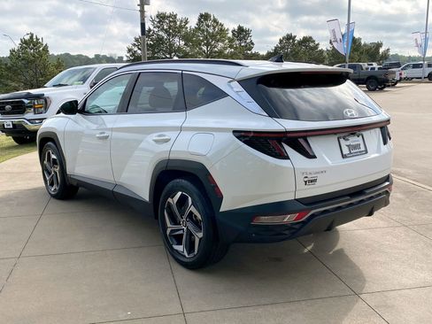 Used 2023 Hyundai Tucson SEL w/ Convenience Package image 4