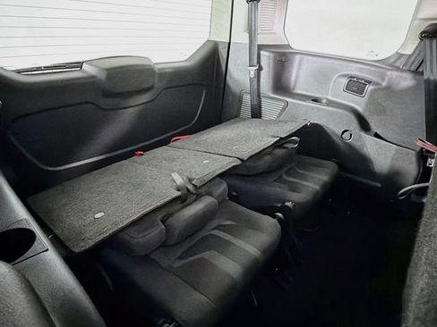 Used 2017 Ford Transit Connect XLT FWD image 26