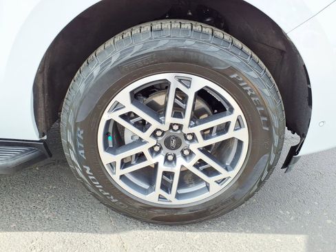 Certified 2025 Ford Expedition Max Active AWD/4WD image 9