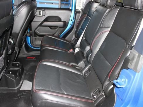 Used 2022 Jeep Gladiator Rubicon image 25