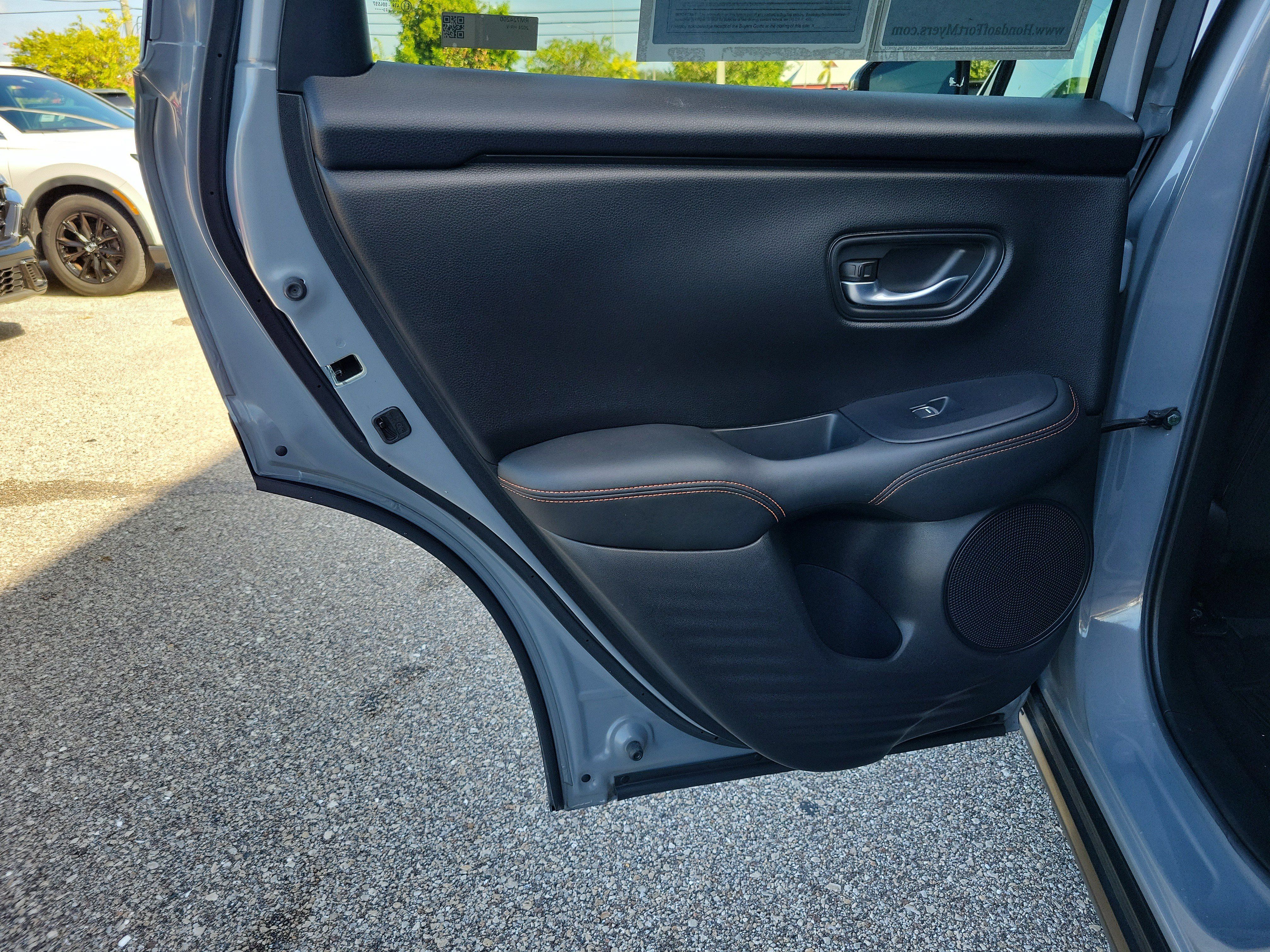 Used 2024 Honda HR-V Sport image 14