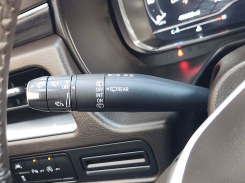 Used 2024 GMC Yukon SLT image 26