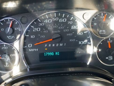 Used 2024 GMC Savana 2500 w/ Driver Convenience Package image 22