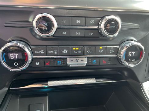 Used 2021 Ford F150 Lariat w/ Equipment Group 502A High AWD/4WD image 30