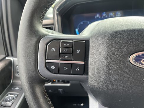 Used 2026 Ford F250 Lariat AWD/4WD image 22